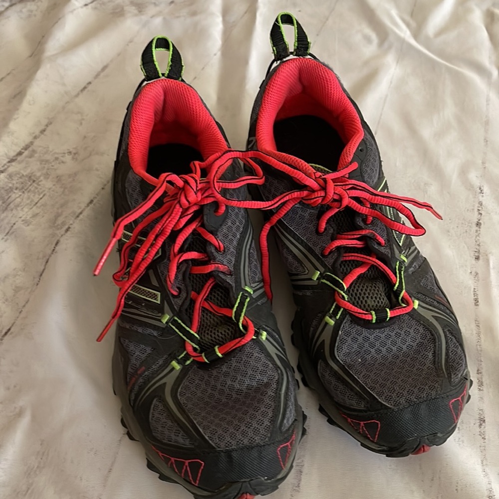 New Balance Black Neon Acteva Lite XLT footbed Running Sneakers sz 8